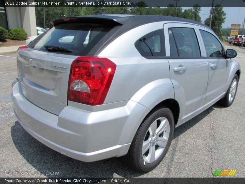 Bright Silver Metallic / Dark Slate Gray 2011 Dodge Caliber Mainstreet