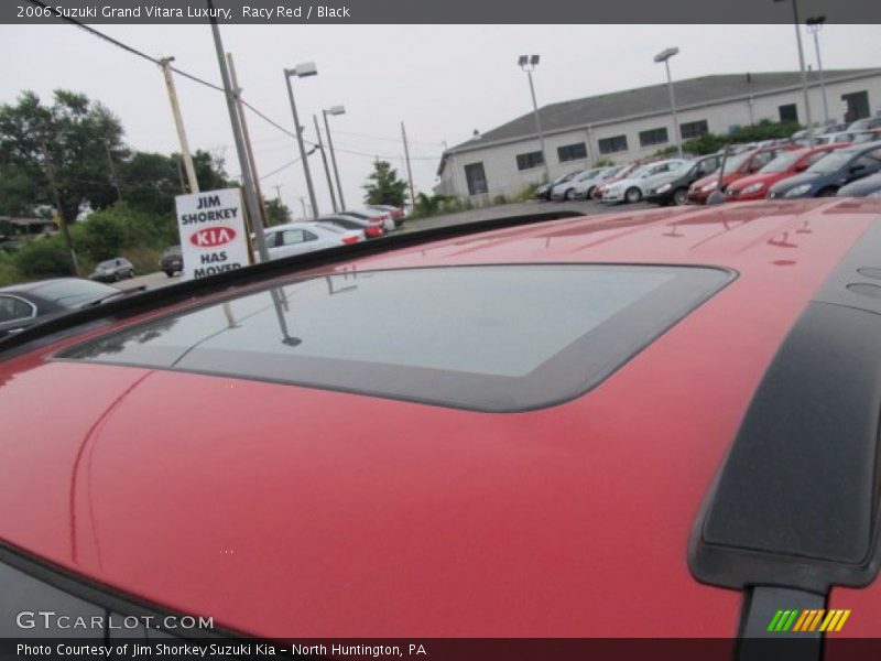 Racy Red / Black 2006 Suzuki Grand Vitara Luxury