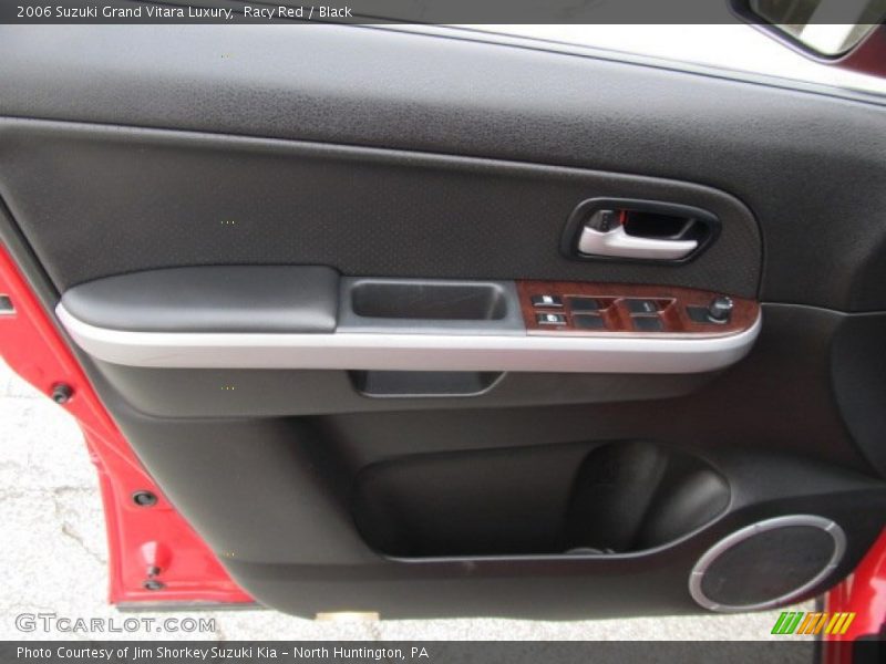 Racy Red / Black 2006 Suzuki Grand Vitara Luxury