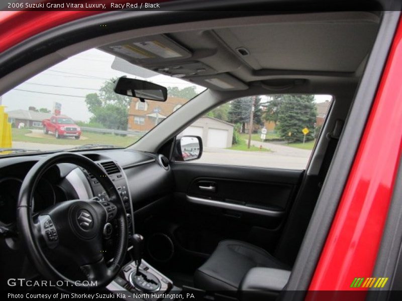 Racy Red / Black 2006 Suzuki Grand Vitara Luxury