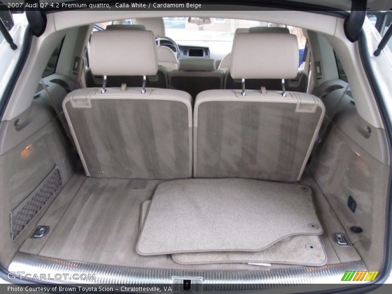  2007 Q7 4.2 Premium quattro Trunk