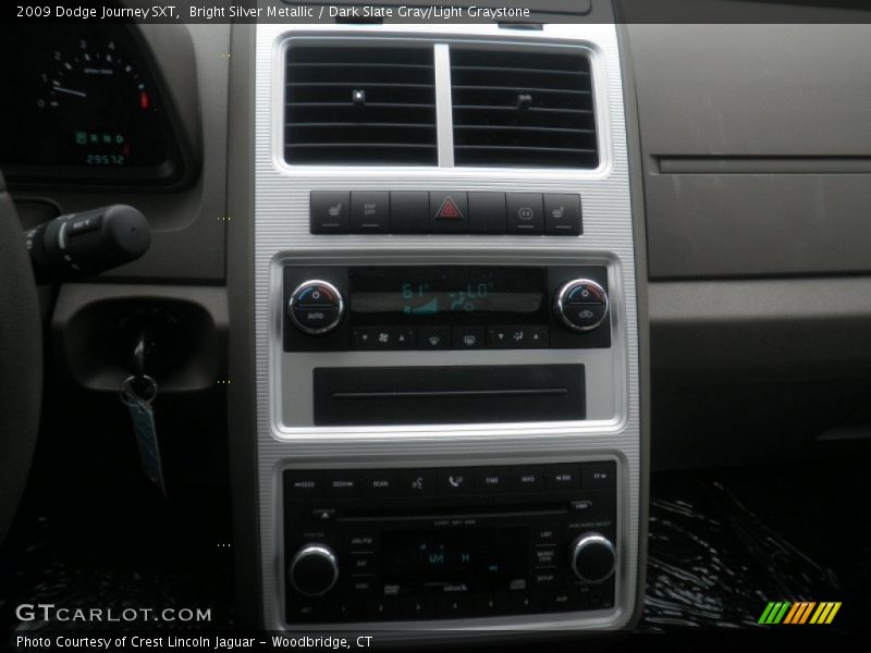 Bright Silver Metallic / Dark Slate Gray/Light Graystone 2009 Dodge Journey SXT