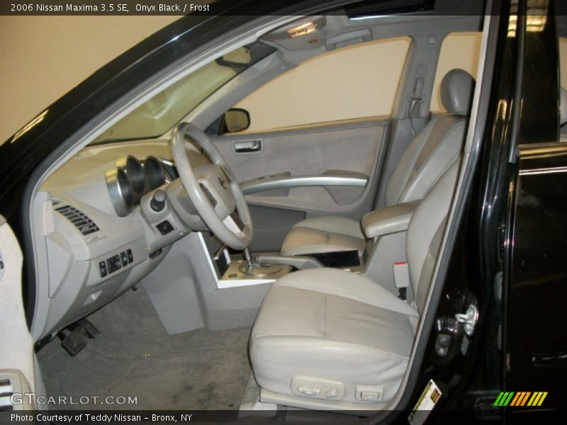 Onyx Black / Frost 2006 Nissan Maxima 3.5 SE