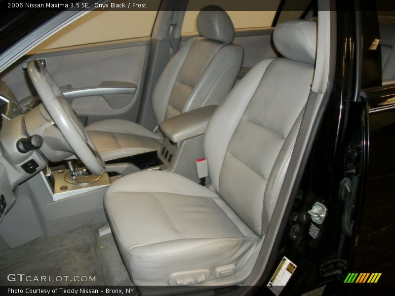Onyx Black / Frost 2006 Nissan Maxima 3.5 SE