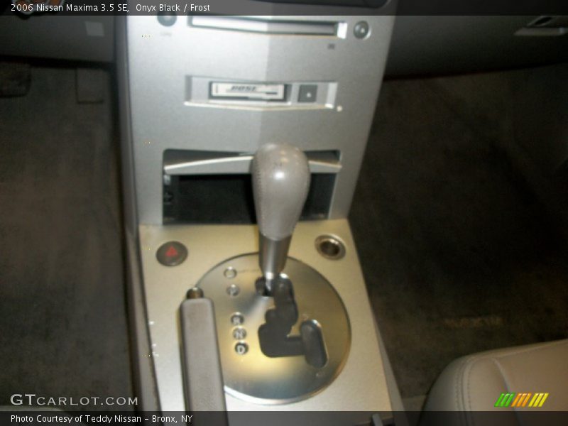 Onyx Black / Frost 2006 Nissan Maxima 3.5 SE
