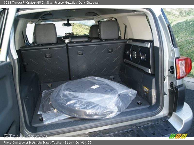 Silver Fresco Metallic / Dark Charcoal 2011 Toyota FJ Cruiser 4WD