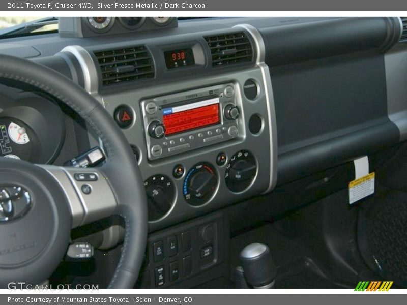 Silver Fresco Metallic / Dark Charcoal 2011 Toyota FJ Cruiser 4WD