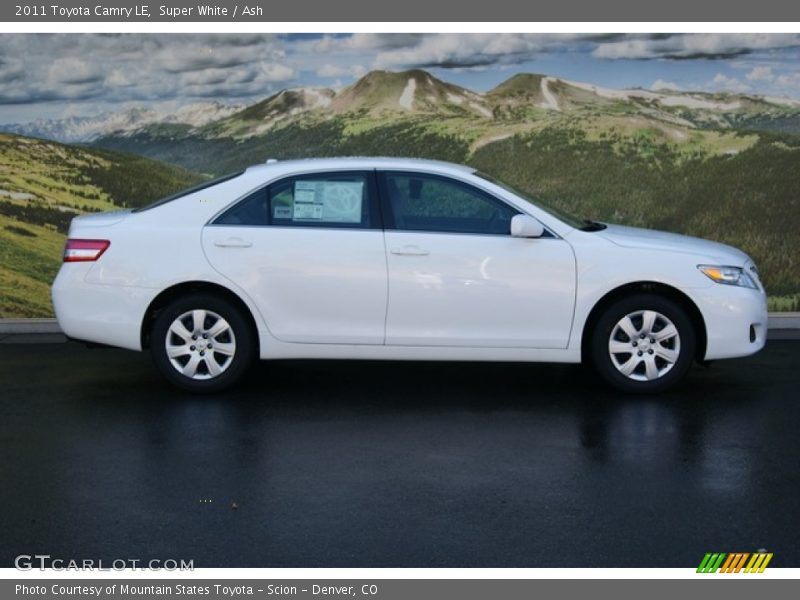 Super White / Ash 2011 Toyota Camry LE
