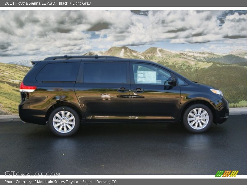 Black / Light Gray 2011 Toyota Sienna LE AWD