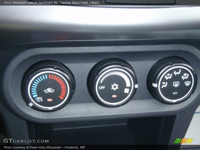 Tarmac Black Pearl / Black 2011 Mitsubishi Lancer Sportback ES
