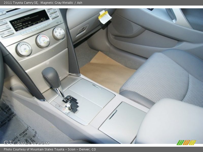 Magnetic Gray Metallic / Ash 2011 Toyota Camry SE