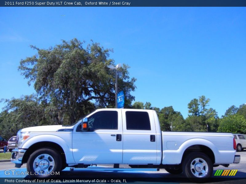 Oxford White / Steel Gray 2011 Ford F250 Super Duty XLT Crew Cab
