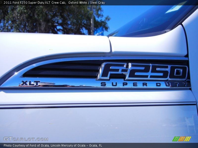  2011 F250 Super Duty XLT Crew Cab Logo