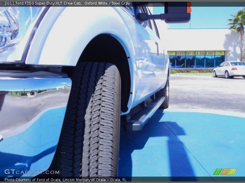 Oxford White / Steel Gray 2011 Ford F250 Super Duty XLT Crew Cab