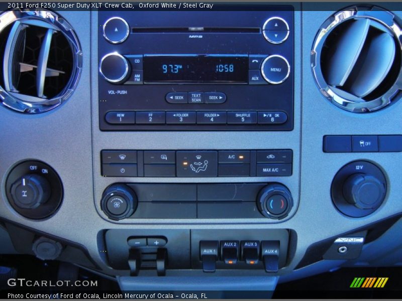 Controls of 2011 F250 Super Duty XLT Crew Cab