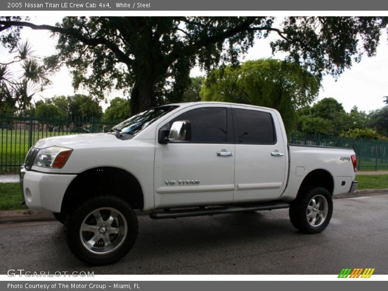 White / Steel 2005 Nissan Titan LE Crew Cab 4x4