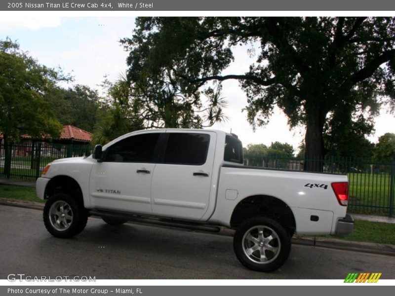 White / Steel 2005 Nissan Titan LE Crew Cab 4x4
