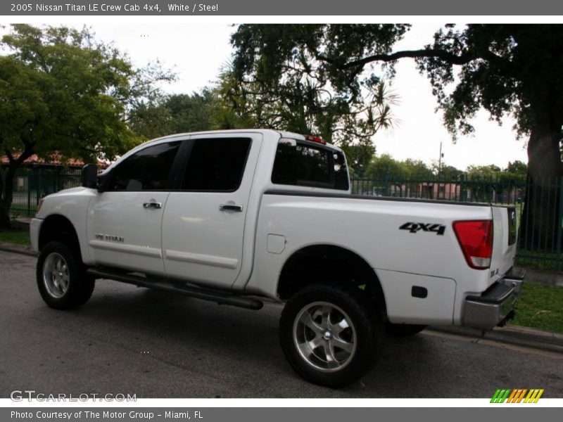 White / Steel 2005 Nissan Titan LE Crew Cab 4x4