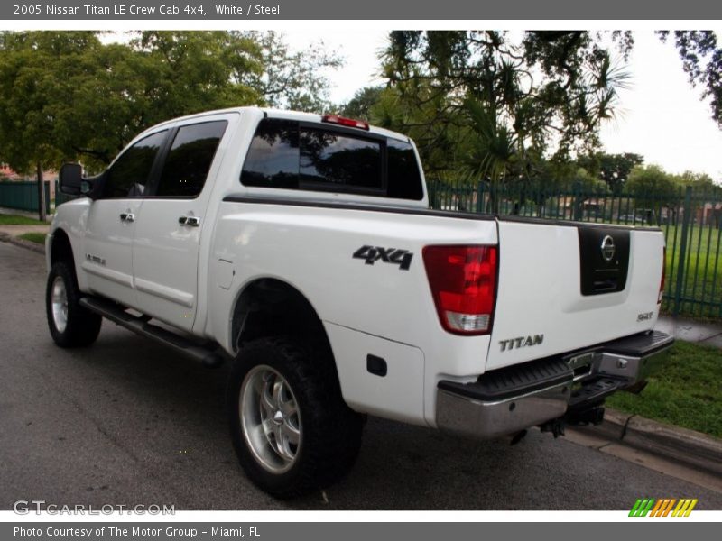 White / Steel 2005 Nissan Titan LE Crew Cab 4x4