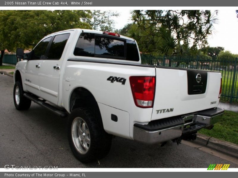 White / Steel 2005 Nissan Titan LE Crew Cab 4x4