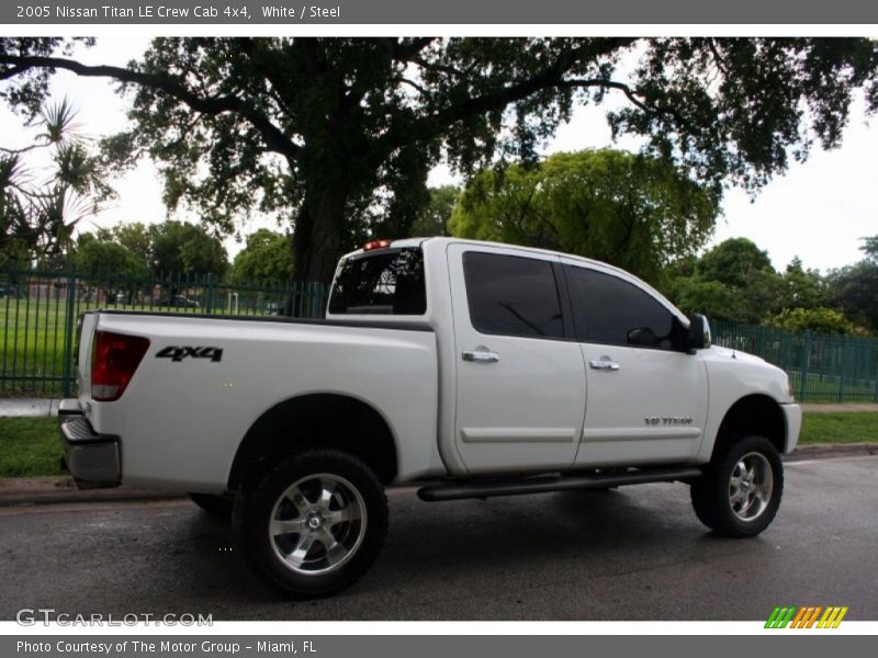 White / Steel 2005 Nissan Titan LE Crew Cab 4x4