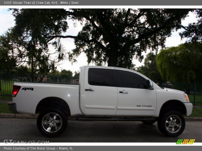 White / Steel 2005 Nissan Titan LE Crew Cab 4x4