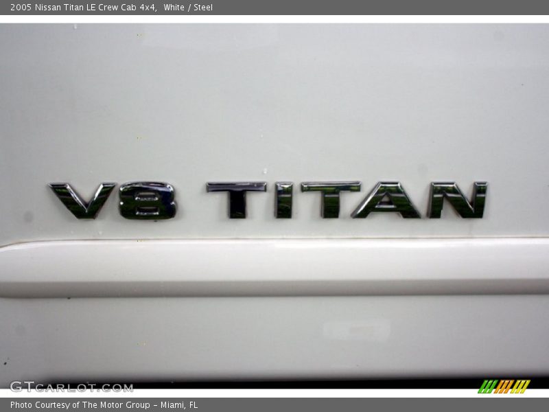 White / Steel 2005 Nissan Titan LE Crew Cab 4x4