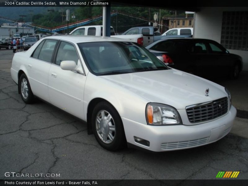 White Diamond / Cashmere 2004 Cadillac DeVille Sedan
