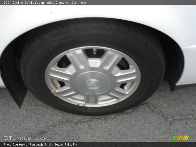 White Diamond / Cashmere 2004 Cadillac DeVille Sedan