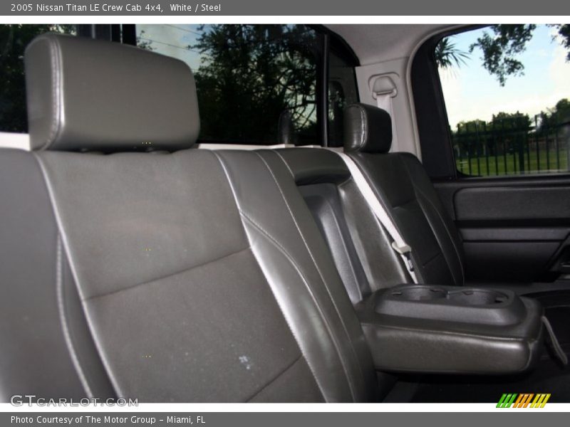 White / Steel 2005 Nissan Titan LE Crew Cab 4x4