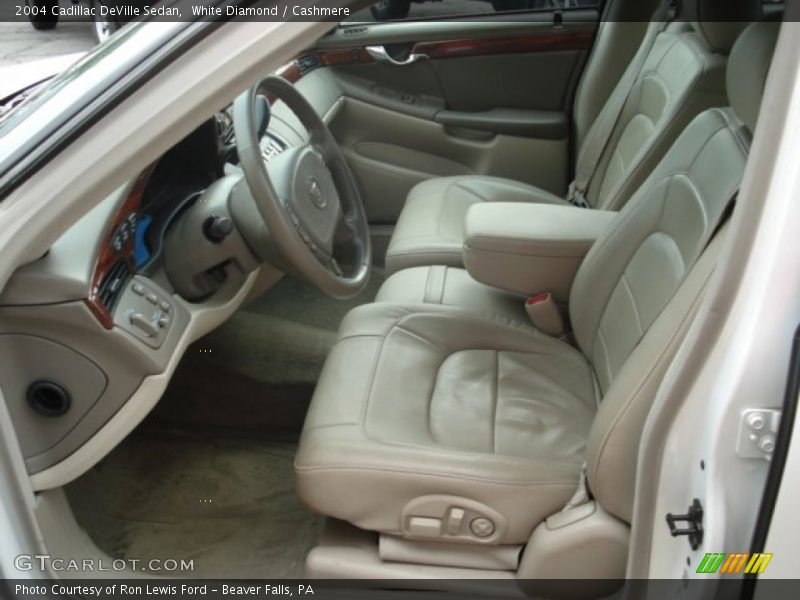 White Diamond / Cashmere 2004 Cadillac DeVille Sedan