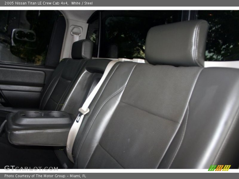 White / Steel 2005 Nissan Titan LE Crew Cab 4x4