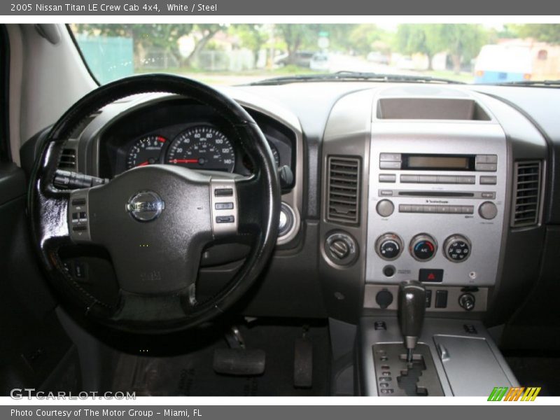 White / Steel 2005 Nissan Titan LE Crew Cab 4x4