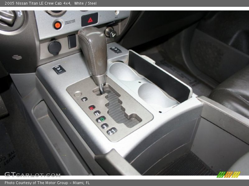 White / Steel 2005 Nissan Titan LE Crew Cab 4x4