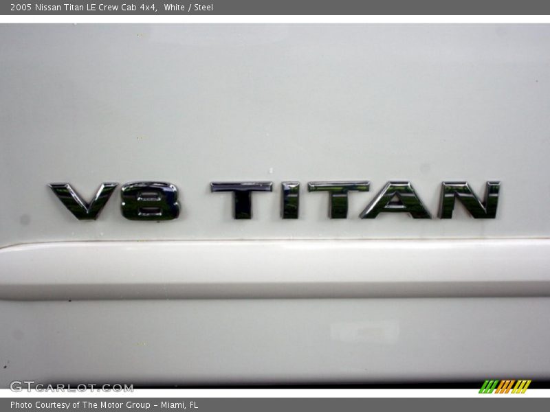 White / Steel 2005 Nissan Titan LE Crew Cab 4x4