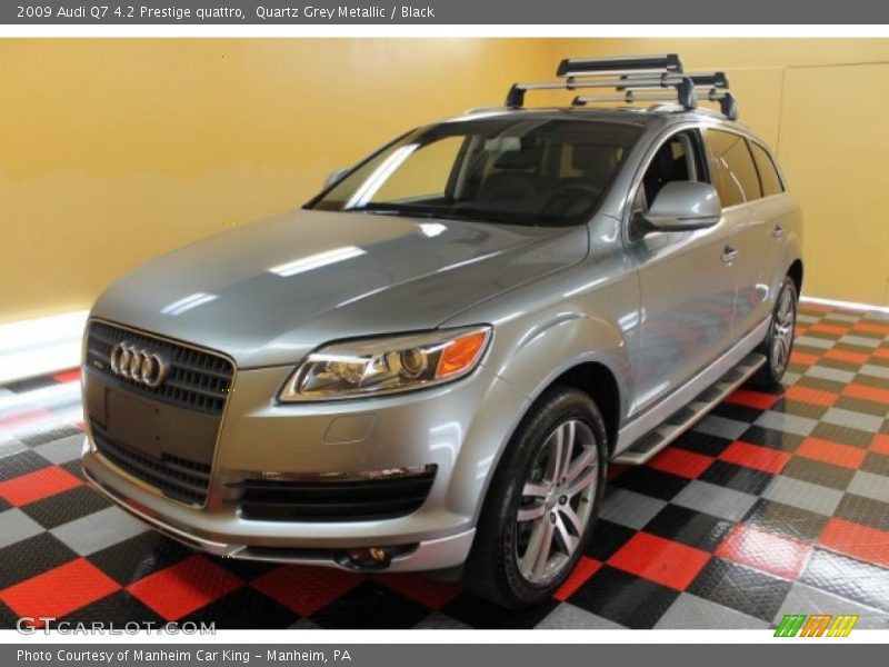 Front 3/4 View of 2009 Q7 4.2 Prestige quattro