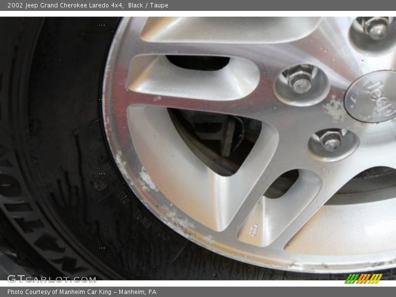 Black / Taupe 2002 Jeep Grand Cherokee Laredo 4x4