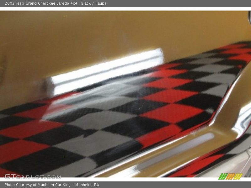 Black / Taupe 2002 Jeep Grand Cherokee Laredo 4x4