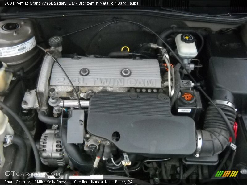  2001 Grand Am SE Sedan Engine - 2.4 Liter DOHC 16-Valve 4 Cylinder