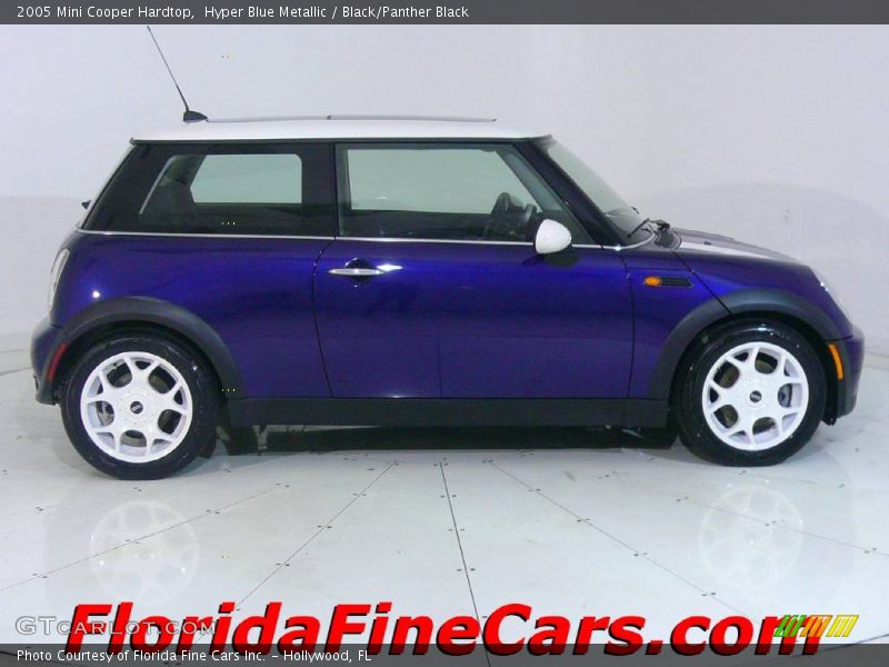Hyper Blue Metallic / Black/Panther Black 2005 Mini Cooper Hardtop