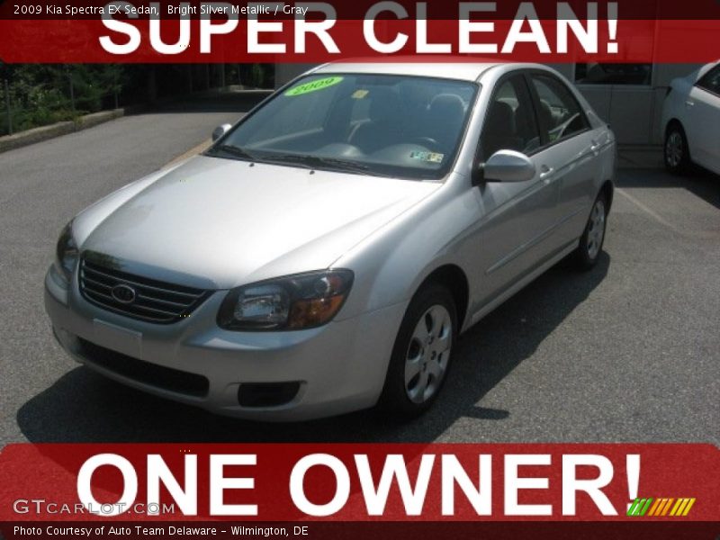 Bright Silver Metallic / Gray 2009 Kia Spectra EX Sedan