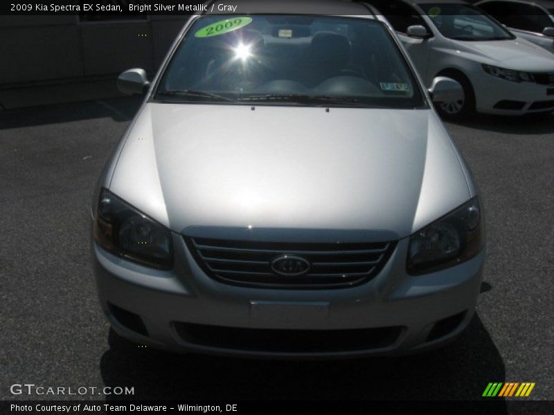 Bright Silver Metallic / Gray 2009 Kia Spectra EX Sedan