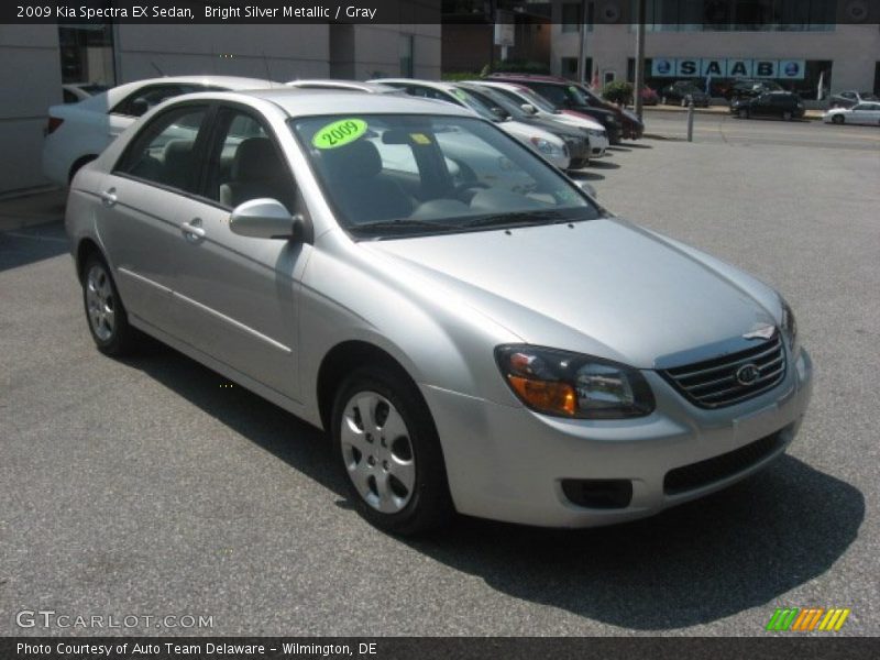 Bright Silver Metallic / Gray 2009 Kia Spectra EX Sedan