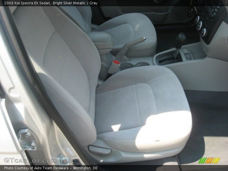 Bright Silver Metallic / Gray 2009 Kia Spectra EX Sedan