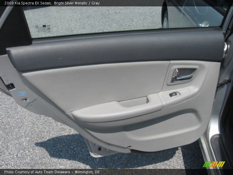 Bright Silver Metallic / Gray 2009 Kia Spectra EX Sedan