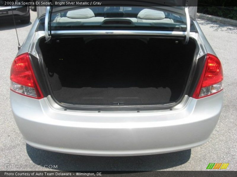 Bright Silver Metallic / Gray 2009 Kia Spectra EX Sedan