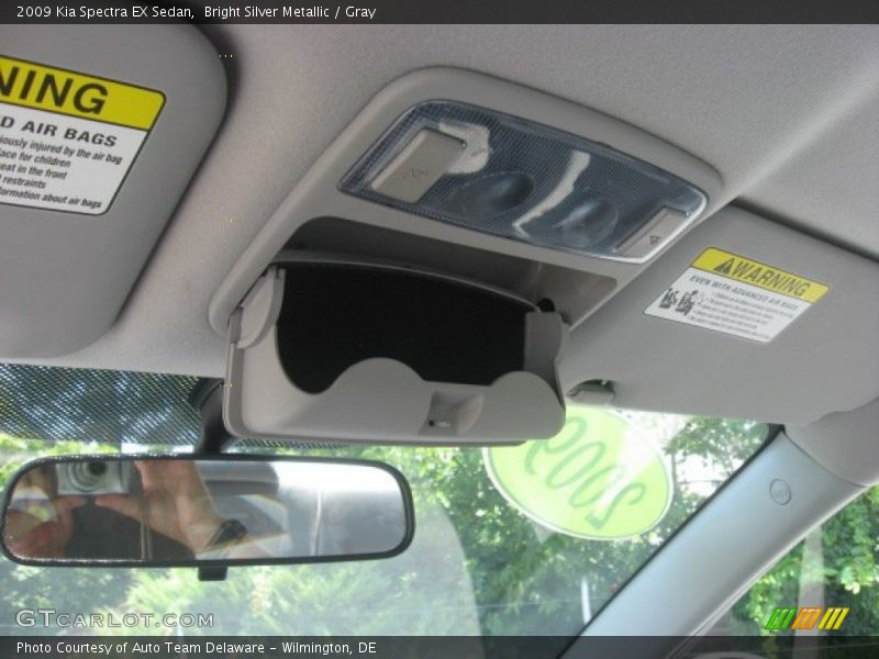 Bright Silver Metallic / Gray 2009 Kia Spectra EX Sedan