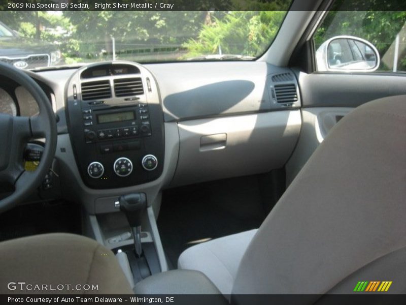 Bright Silver Metallic / Gray 2009 Kia Spectra EX Sedan