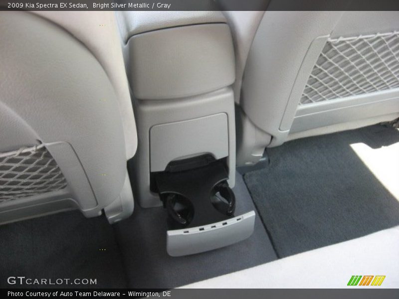 Bright Silver Metallic / Gray 2009 Kia Spectra EX Sedan