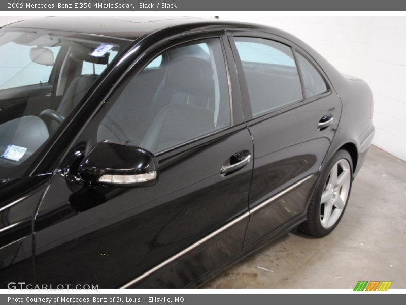 Black / Black 2009 Mercedes-Benz E 350 4Matic Sedan
